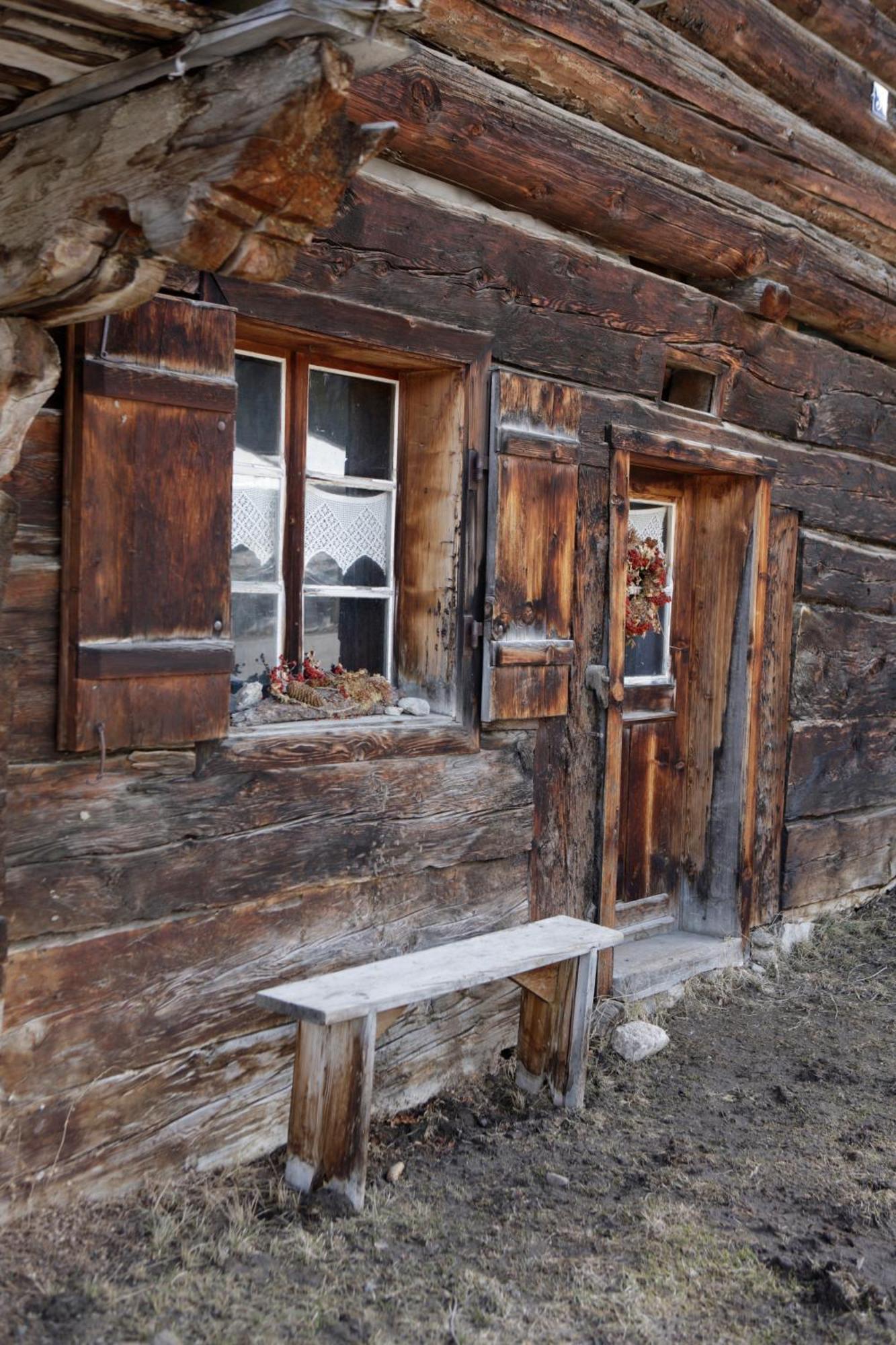 Hotel Ducan Monstein Exterior photo