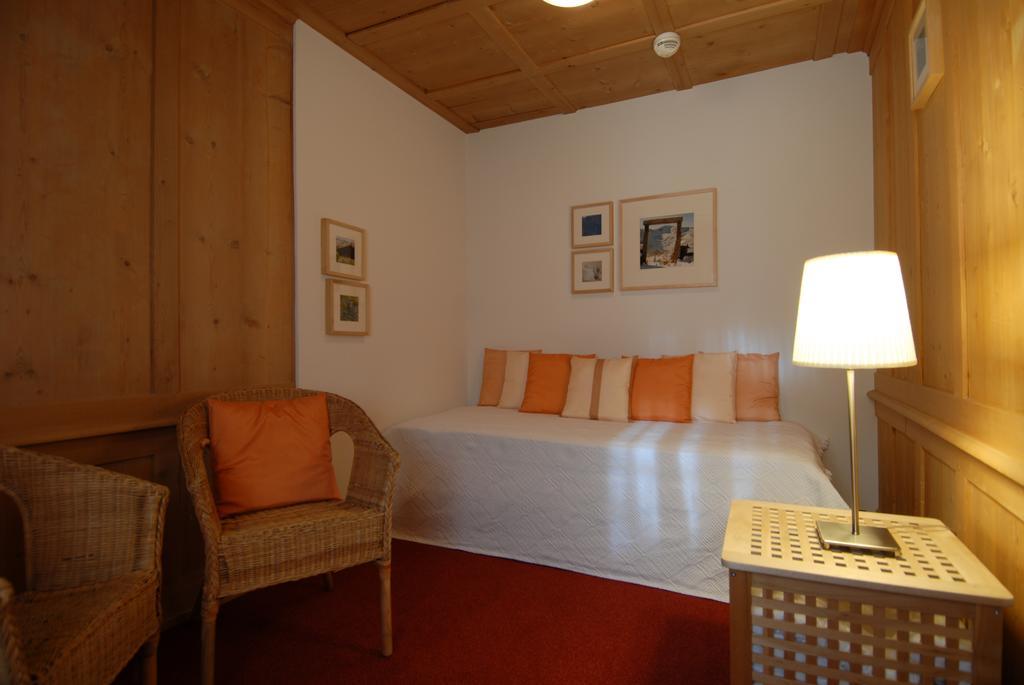 Hotel Ducan Monstein Exterior photo